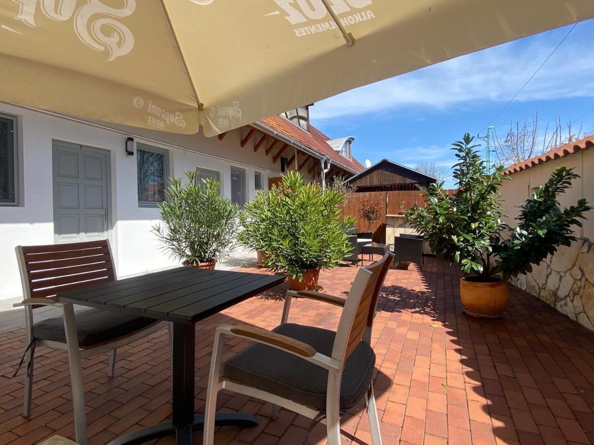 Bed and Breakfast Szkita Panzio Balatonmáriafürdő Esterno foto
